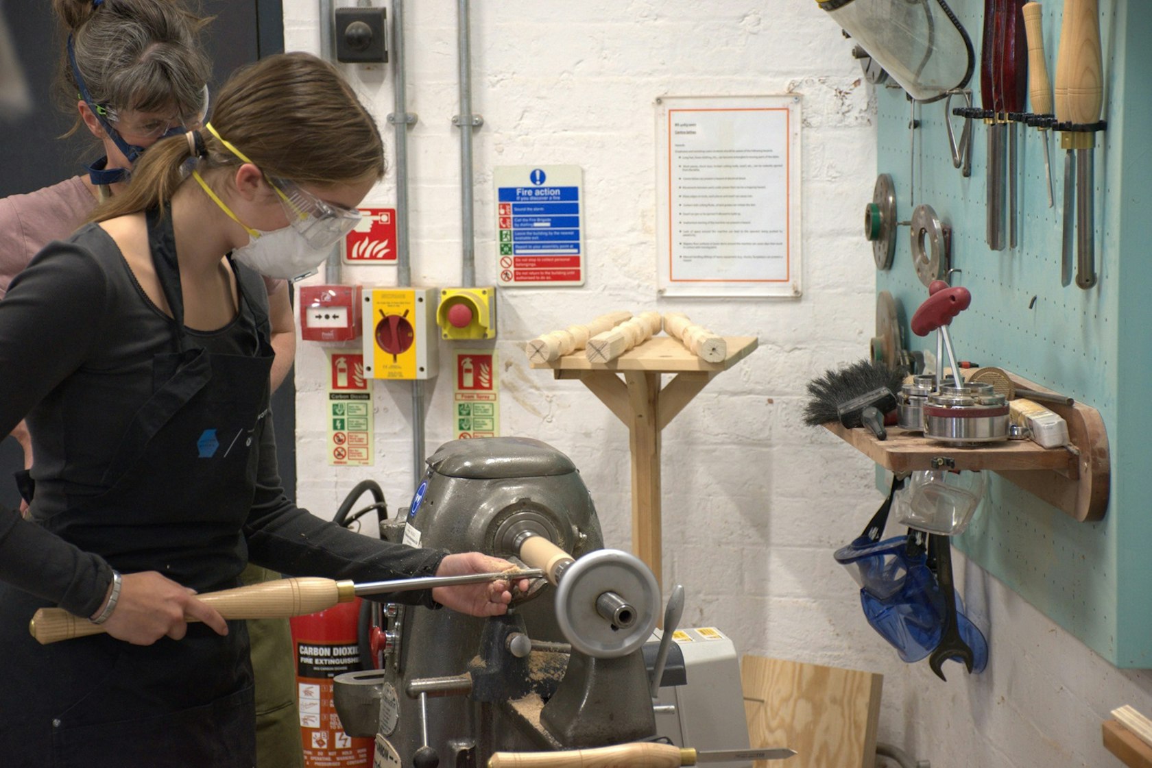 Launch into Engineering – young person making a screwdriver – low res